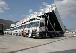 ETİS LOJİSTİK'e DORSE TESLİMATI 